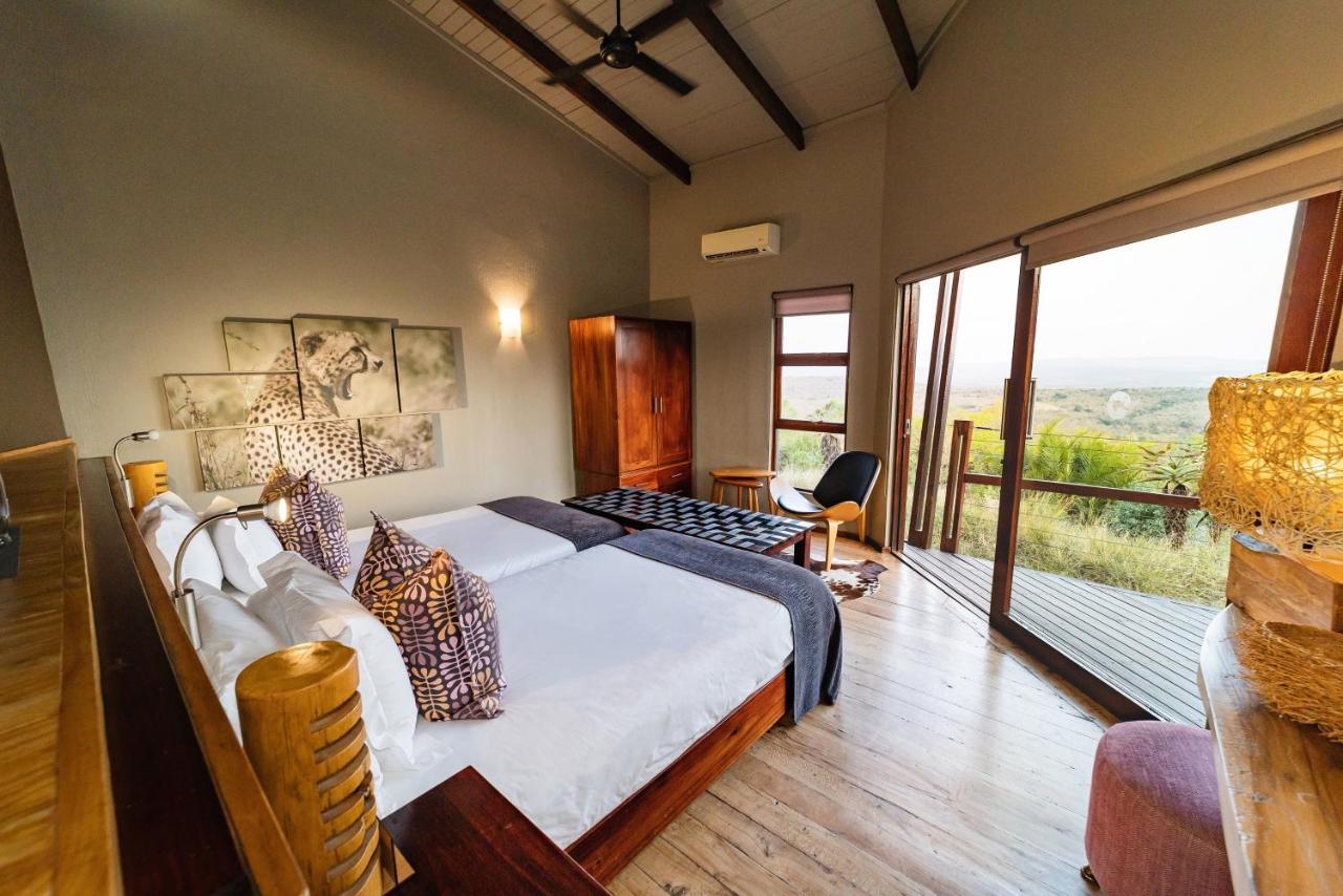 Rhino Ridge Safari Lodge KwaNompondo エクステリア 写真