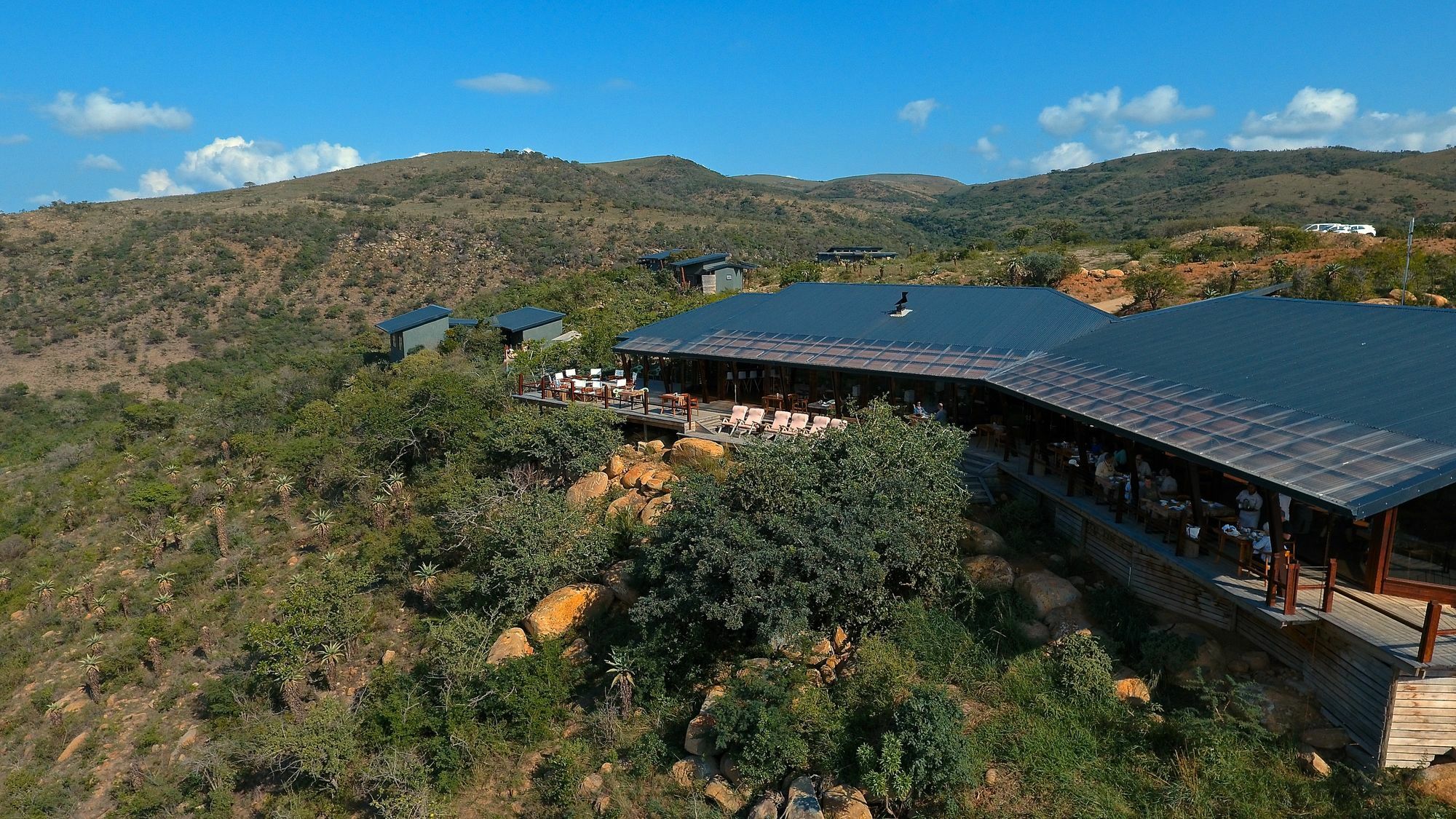 Rhino Ridge Safari Lodge KwaNompondo エクステリア 写真