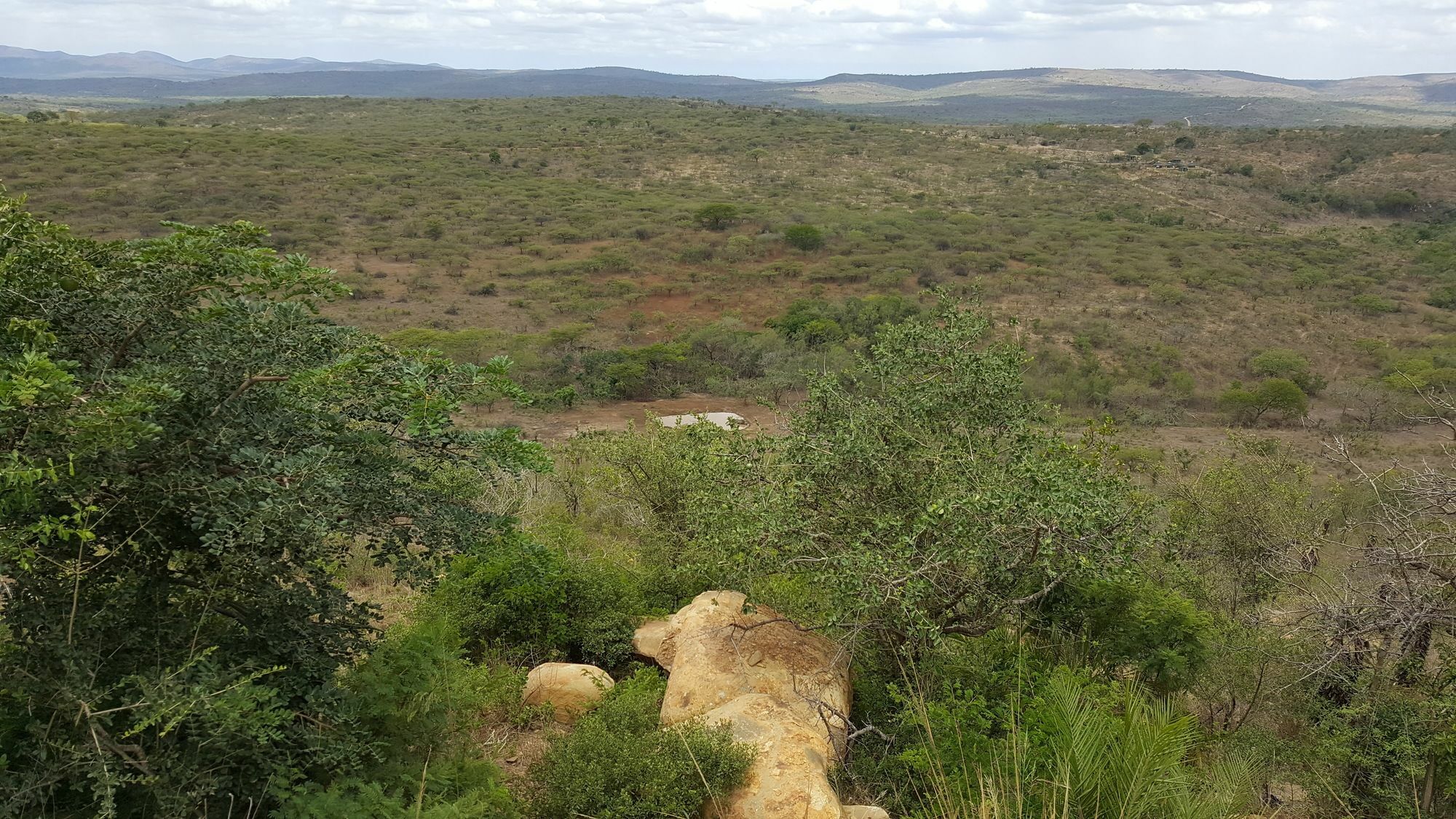 Rhino Ridge Safari Lodge KwaNompondo エクステリア 写真